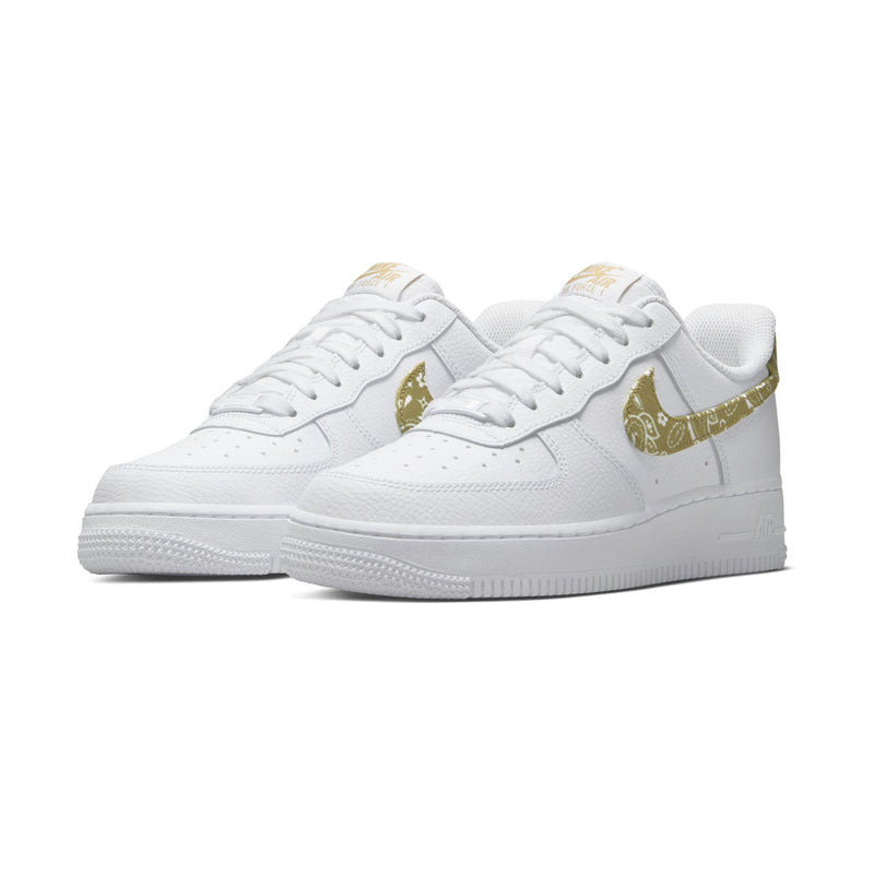 Nike White Basketball Shoes