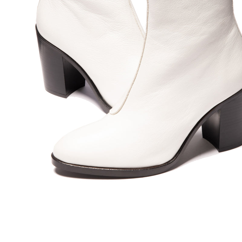 Alzira White Leather (4820648034384)