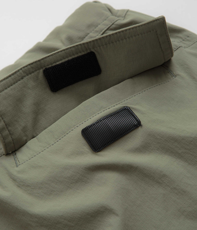 Cayl Out Pocket Pants in Olive
