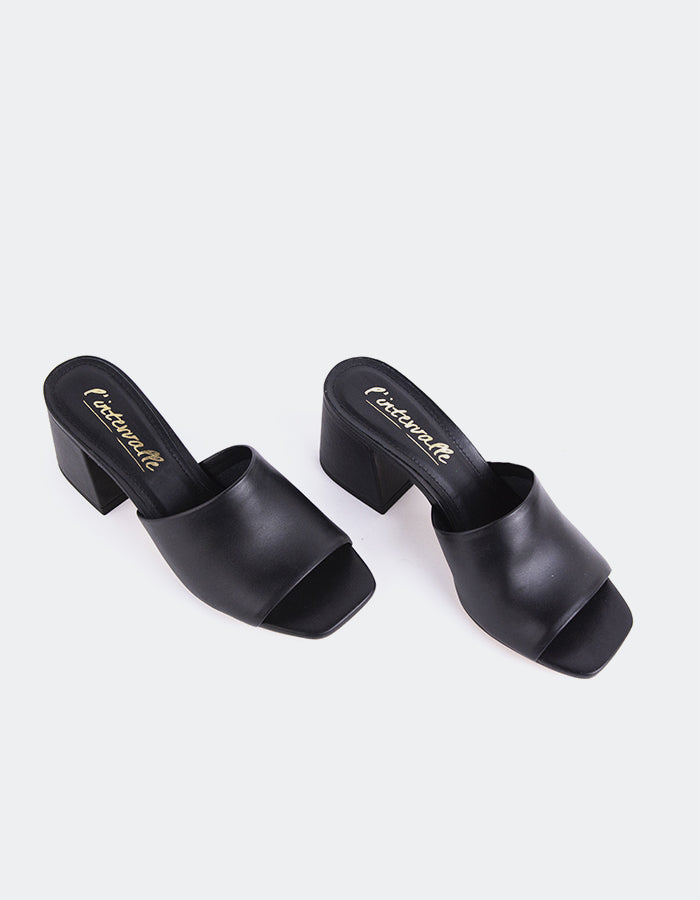 L'INTERVALLE Clarabelle Women's Mule Sandal Black Leather