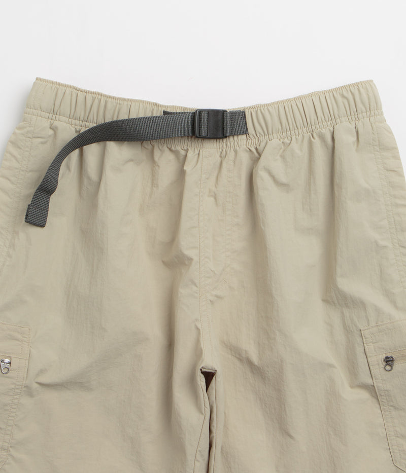 Columbia Mountaindale Cargo Shorts in Ancient Fossil