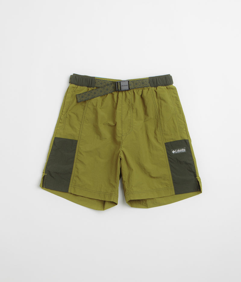 Columbia Sequoia Grove Woven 7" Shorts in Mossy Green and Greenscape