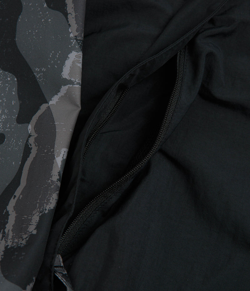 Columbia Challenger II Printed Windbreaker Jacket in Black Treebark and Black