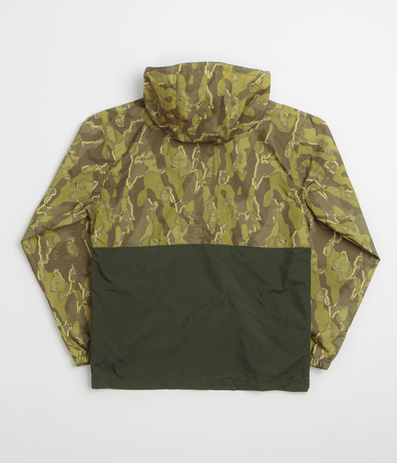 Columbia Challenger II Printed Windbreaker Jacket in Mossy Green Treebark and Greenscape