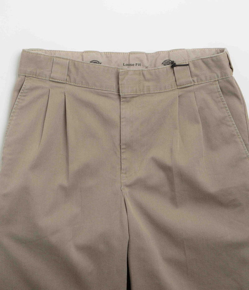 Dickies Unionville 13 Inch Work Shorts in Desert Sand