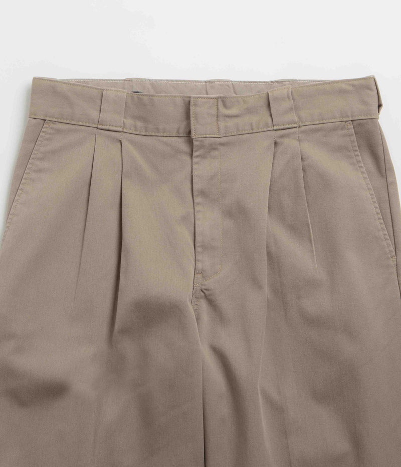 Dickies Unionville Pleated Work Pants in Desert Sand