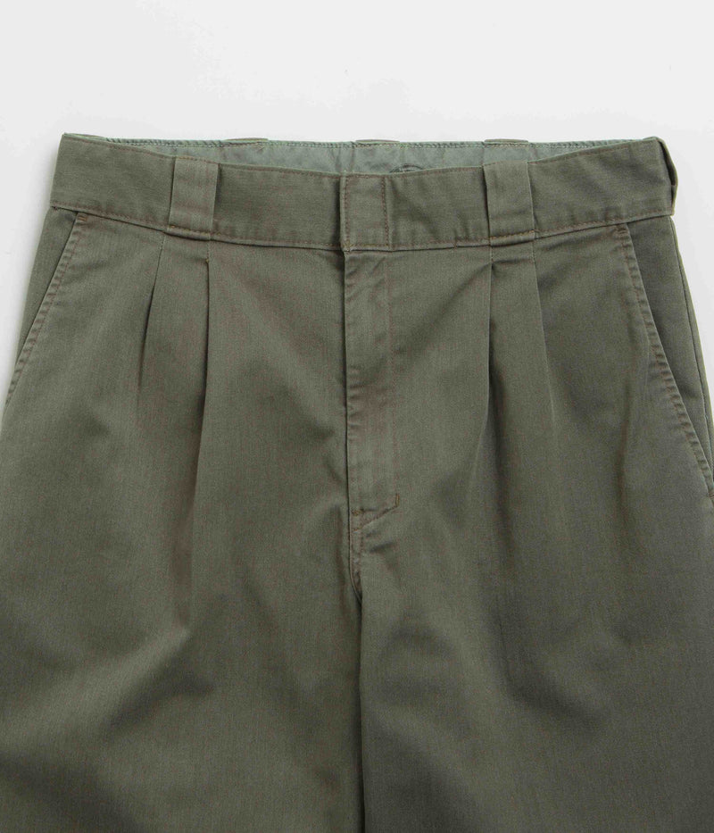 Dickies Unionville Pleated Work Pants in Military Green