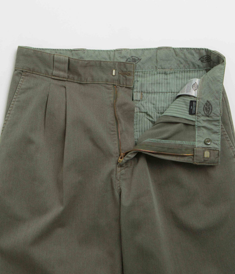 Dickies Unionville Pleated Work Pants in Military Green