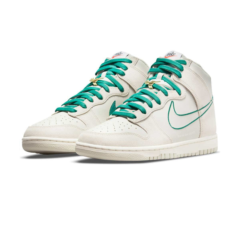 Dunk High SE Men's Shoe