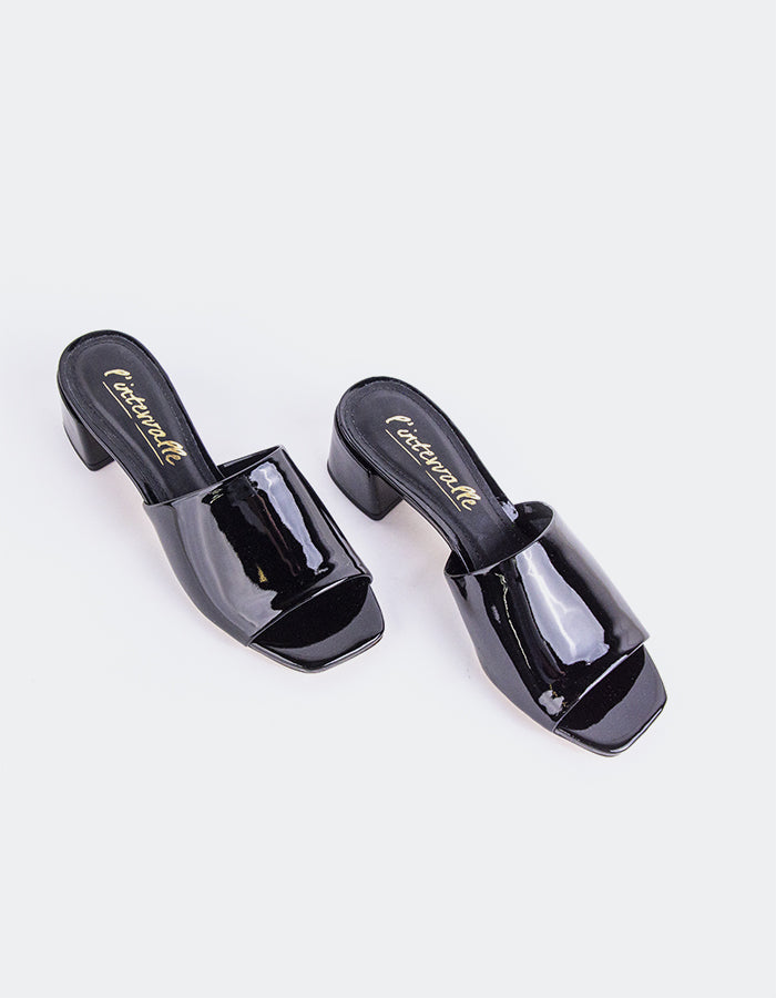 Timeless Low Thick-Heeled Mule
This low thick-heeled mule is the epitome of effortless style and comfort. With its sturdy, wide heel, it offers both stability and support without sacrificing elegance. The open-back design provides ease of wear, making it the perfect go-to shoe for everyday occasions. Whether paired with casual jeans or dressed up with a skirt or dress, this versatile mule offers a chic yet practical solution for all-day wear.

Detail(s):&nbsp;

Square Toe

1.75”&nbsp; Block Heel

We recomme