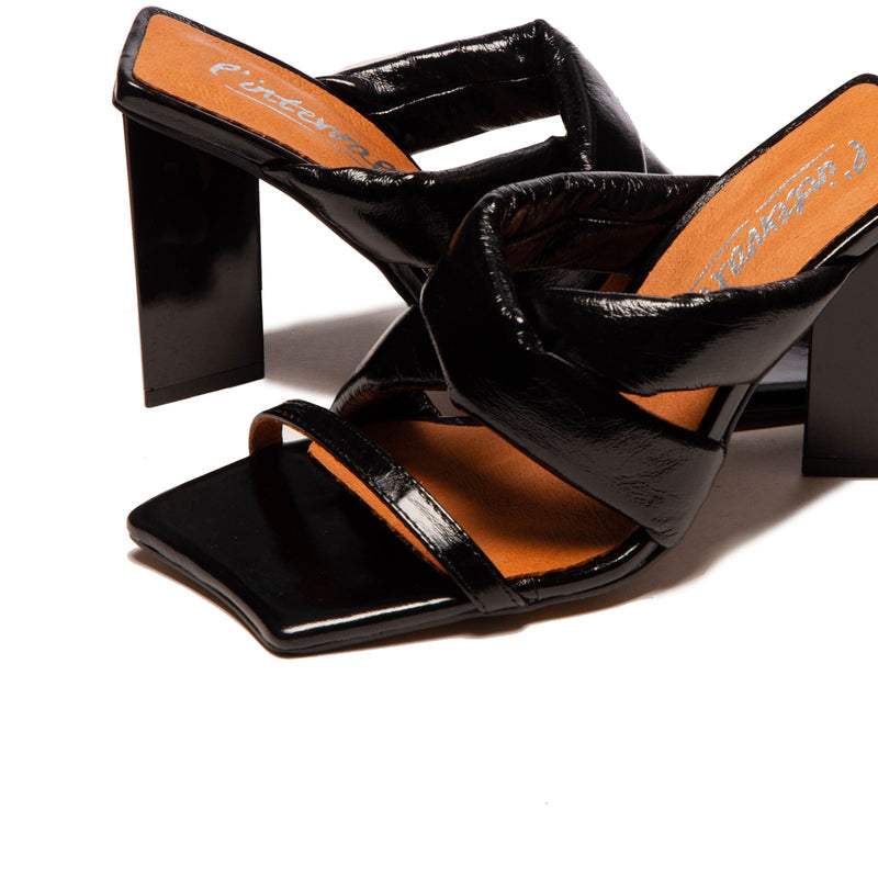 Gialos Black Leather (6568188313680)