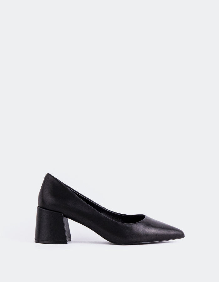 L'INTERVALLE Josephine Women's Shoe Mid Heel Pumps Black Leather