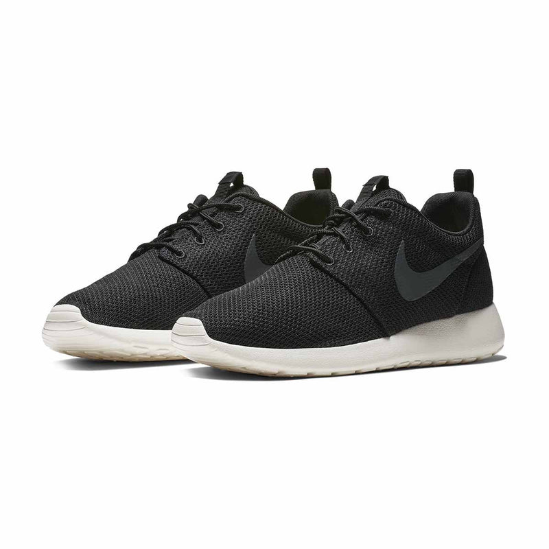 Men's Roshe One Shoe
