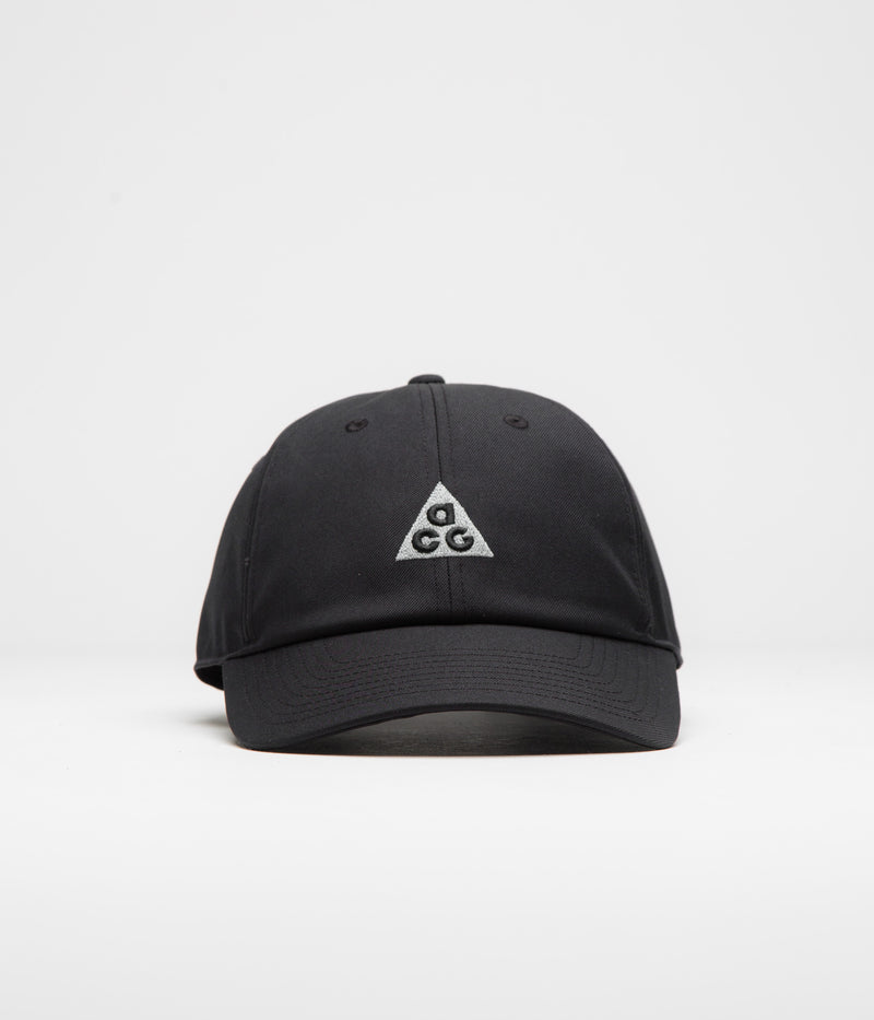 Nike ACG Club Cap in Black and Black / Black / Black