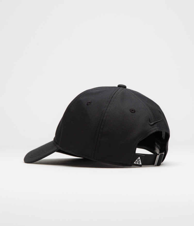 Nike ACG Club Cap in Black and Black / Black / Black