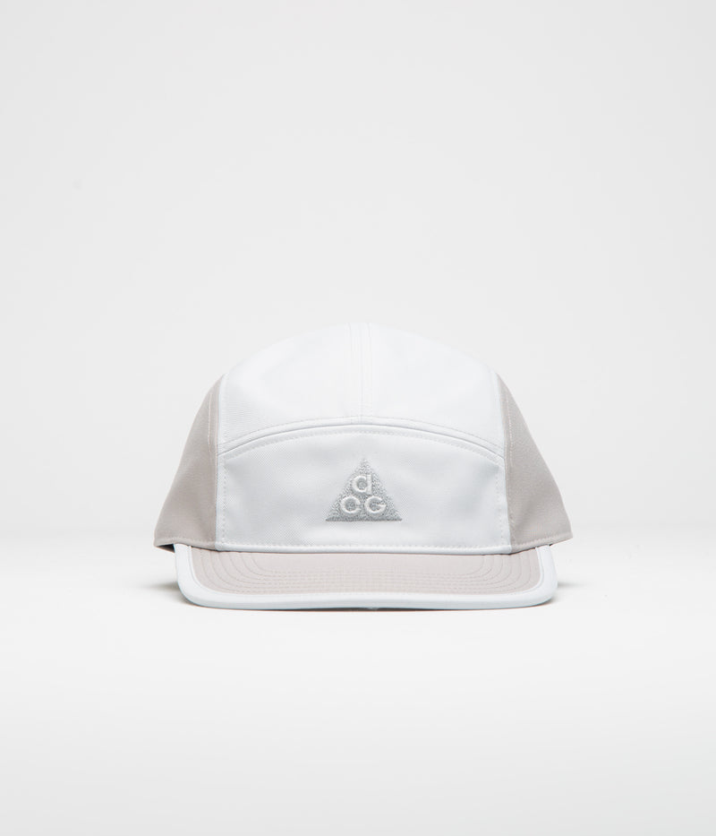 Nike ACG Fly Cap in Photon Dust and College Grey / Photon Dust