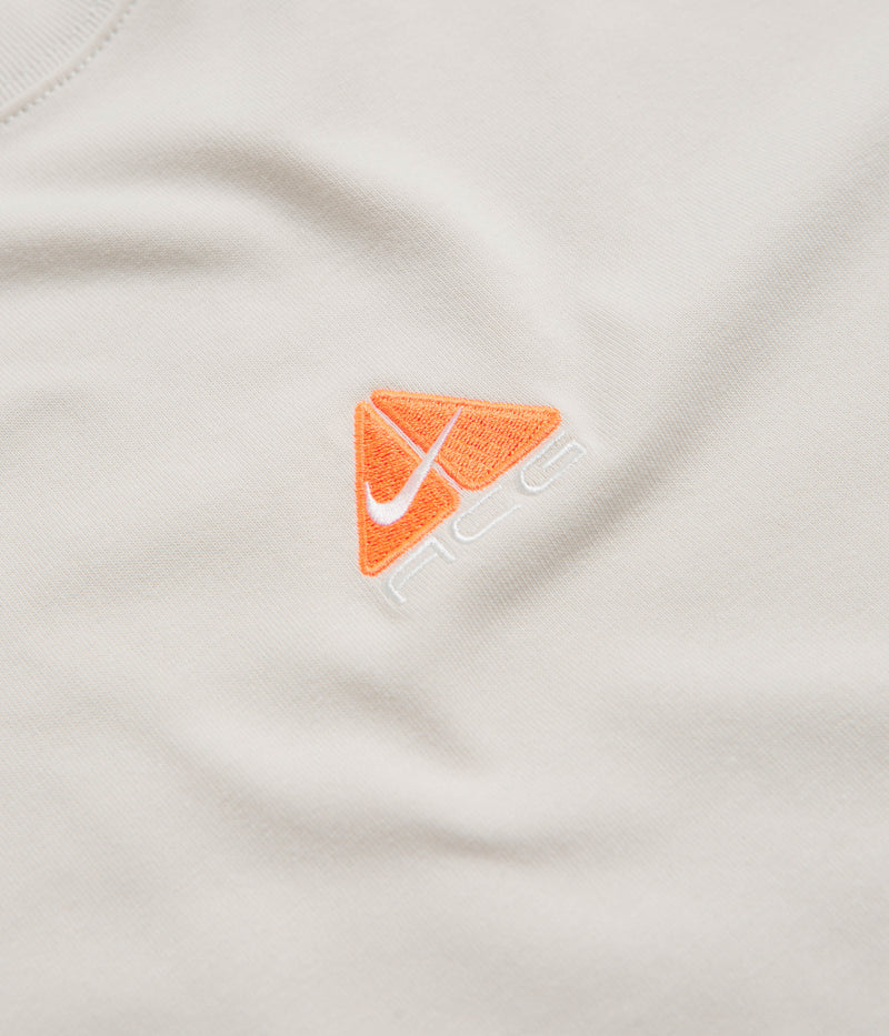 Nike ACG Lungs T-Shirt in Light Orewood Brown