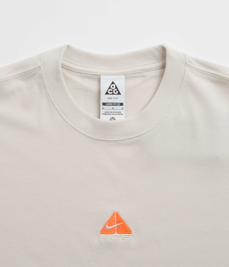 Nike ACG Lungs T-Shirt in Light Orewood Brown
