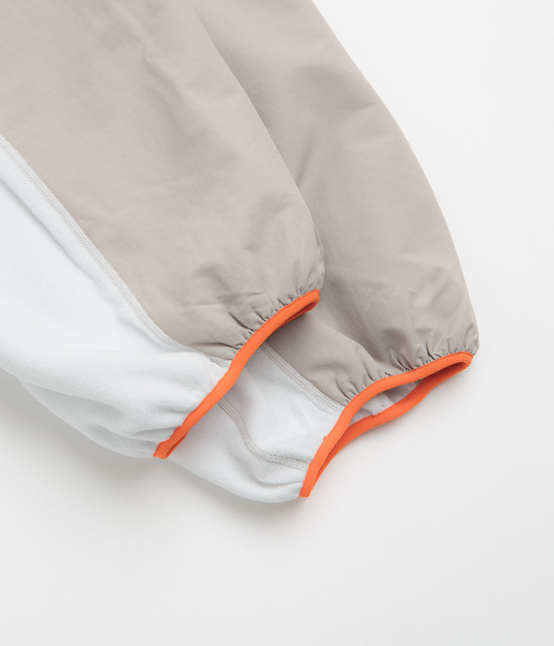 Nike ACG Wolf Tree Plus Pants in Photon Dust and College Grey / Summit White