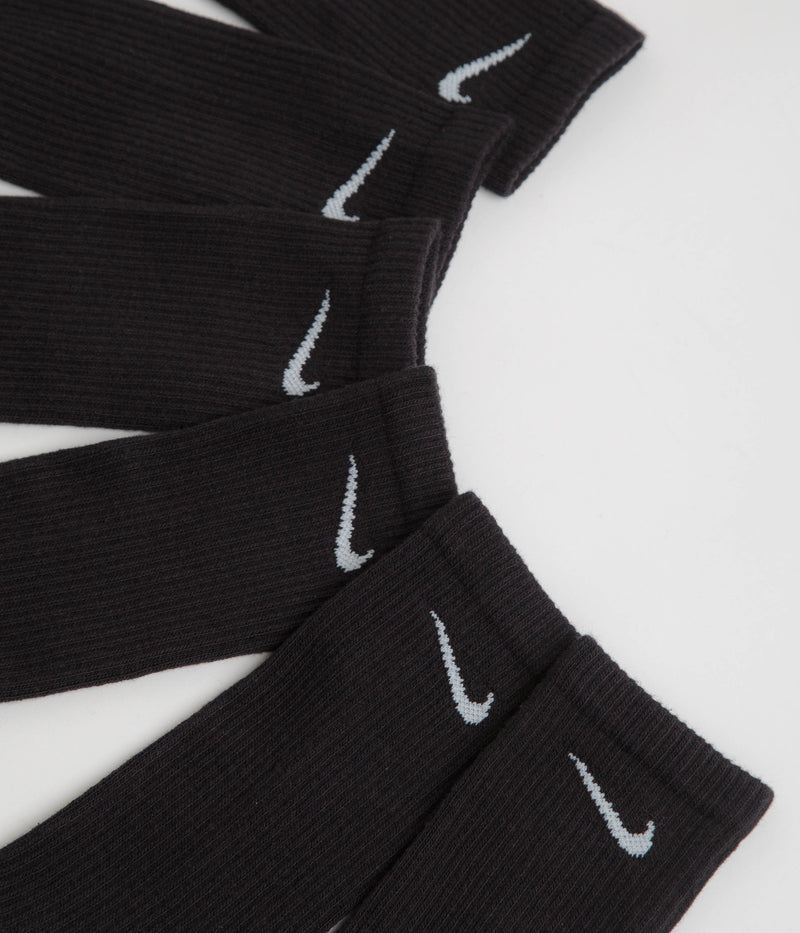 Nike Everyday Plus Cushioned Socks (3 Pack) in Black and White
