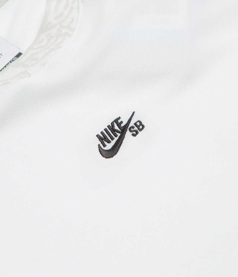 Nike SB Knit Jersey in White and Light Bone / Black