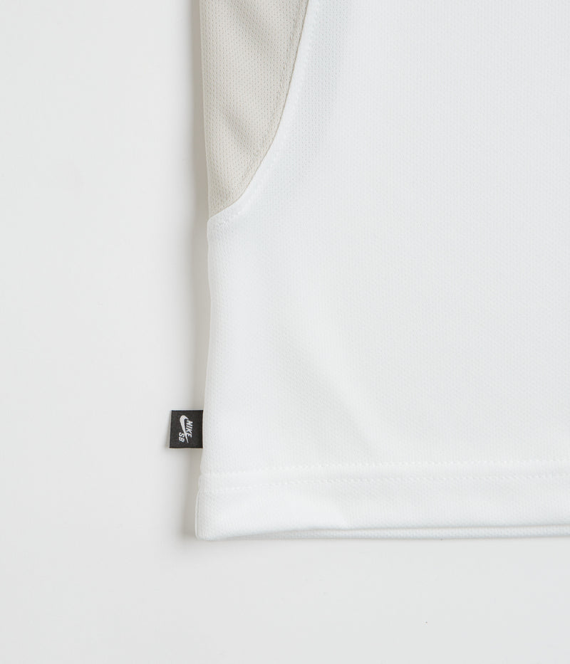 Nike SB Knit Jersey in White and Light Bone / Black