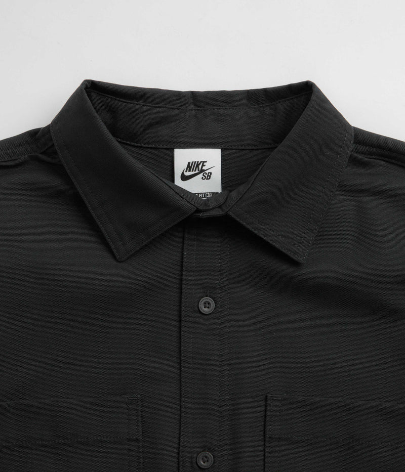 Nike SB New Essential Woven Shirt in Black and White
