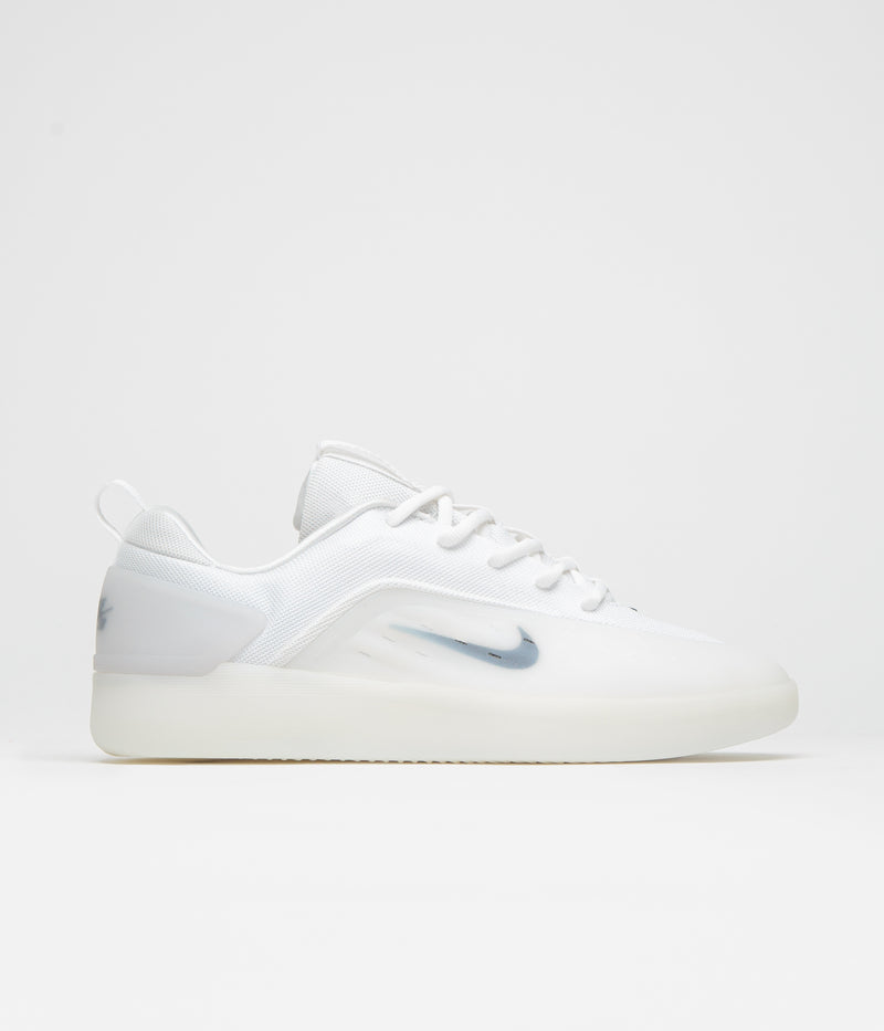 Nike SB Nyjah 4 Shoes in White and Black and White - Black