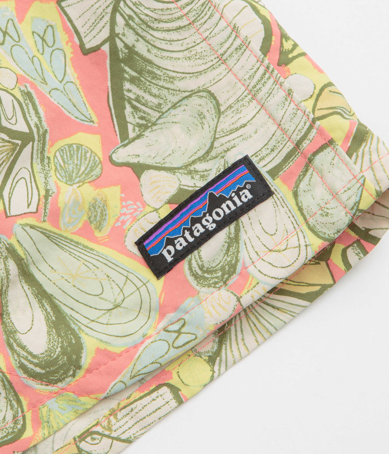 Patagonia Baggies 5" Shorts in Shelly Shelly: Mellow Melon