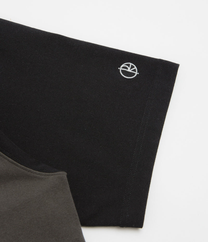 Polar Doe T-Shirt in Dirty Black and Black