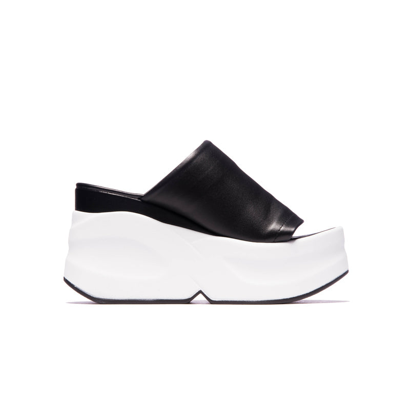 Sakura Black Leather (4502423797840)