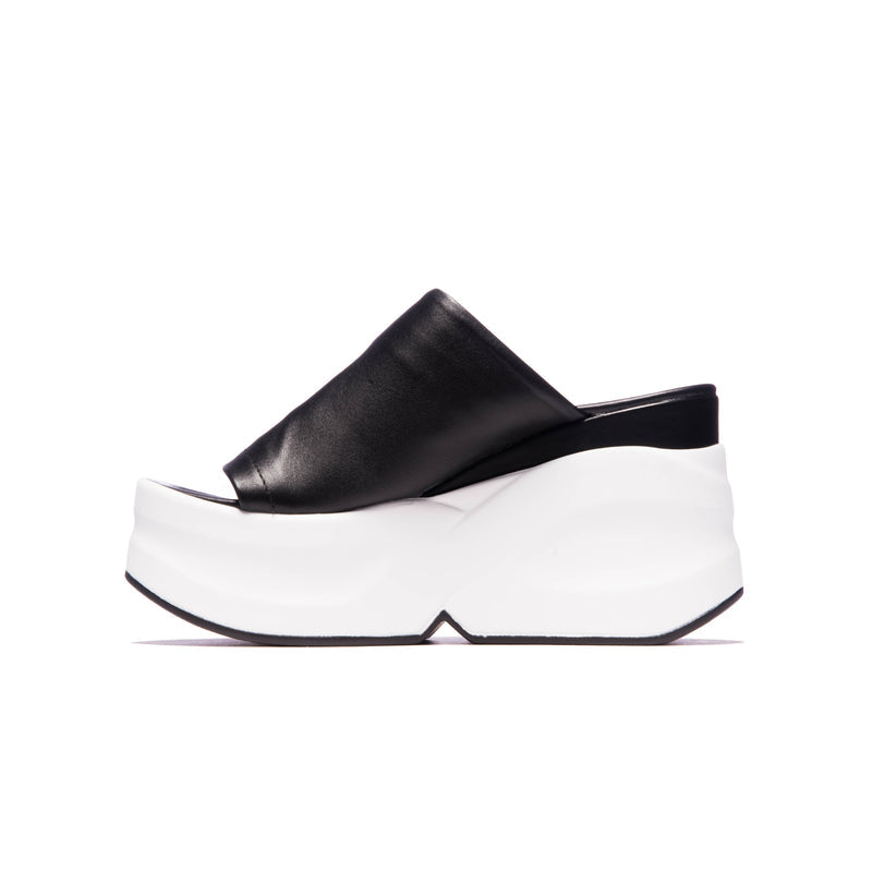Sakura Black Leather (4502423797840)