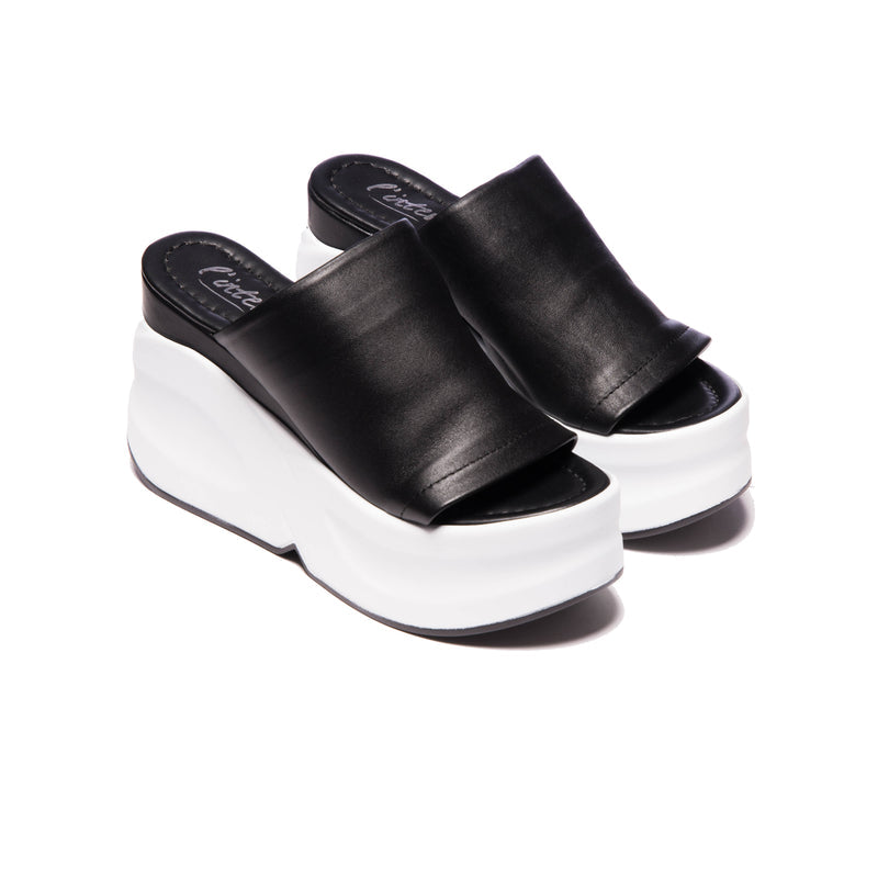 Sakura Black Leather (4502423797840)