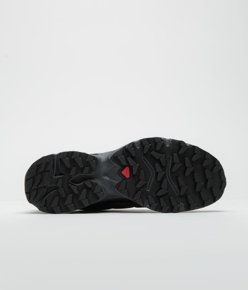Salomon XT-Slate Shoes in Black and Asphalt / Silver