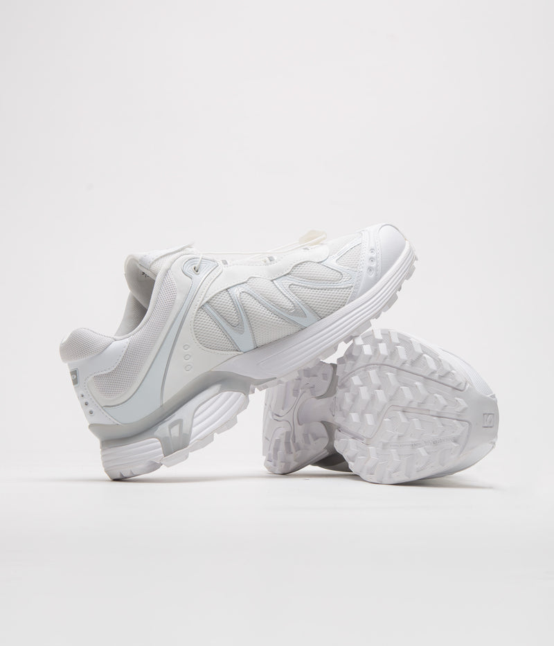 Salomon XT-Whisper Shoes in White and Lunar Rock / Silver