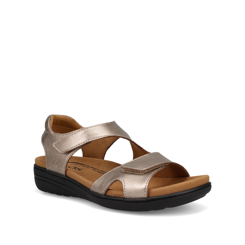 Hero Image of Serene Champagne 7