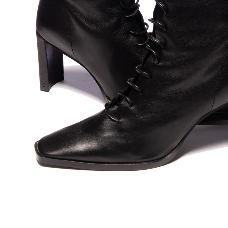 Steinway Black Leather (4801569292368)
