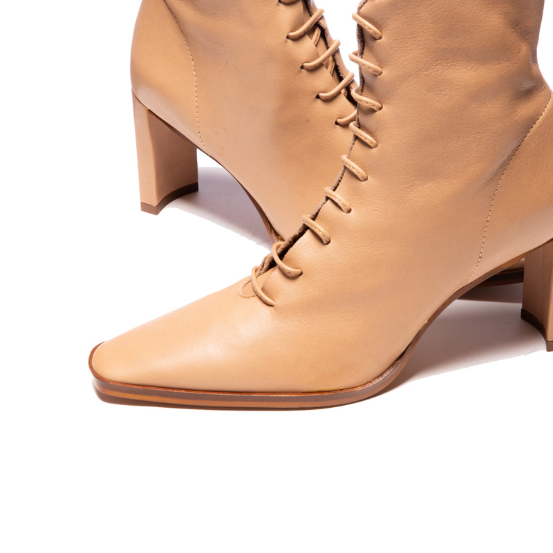 Steinway Camel Leather (4801569357904)