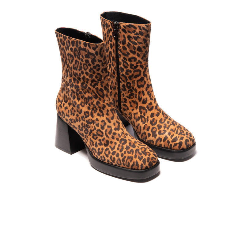Sullivan Tan Leopard (4793529499728)