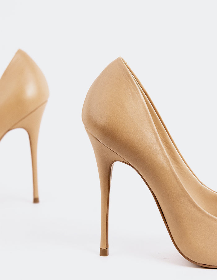 L'INTERVALLE Teeva Women's Shoe High Heel Pumps Nude Leather