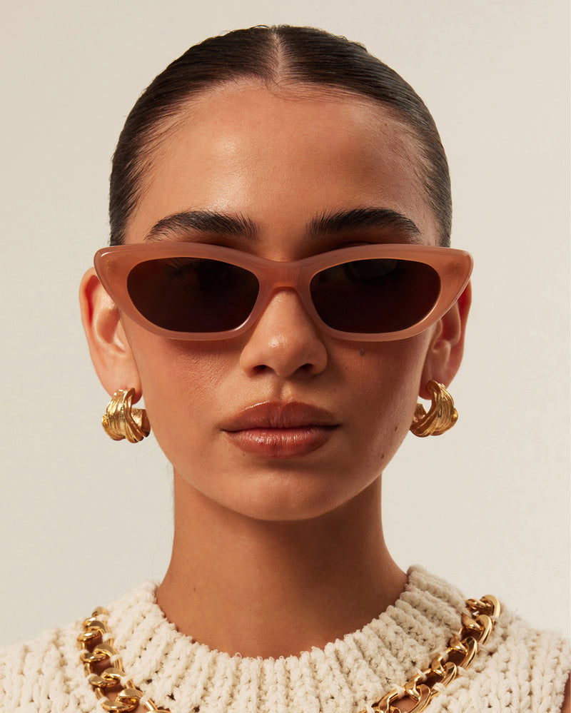 THE CAROLINE - NUDE-BROWN-SUNGLASSES-BANBE-O/S-Billini