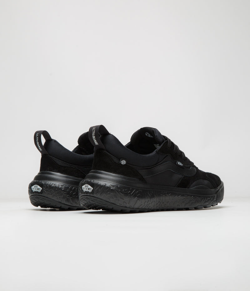 Vans MTE UltraRange Neo VR3 Shoes in Black and Black