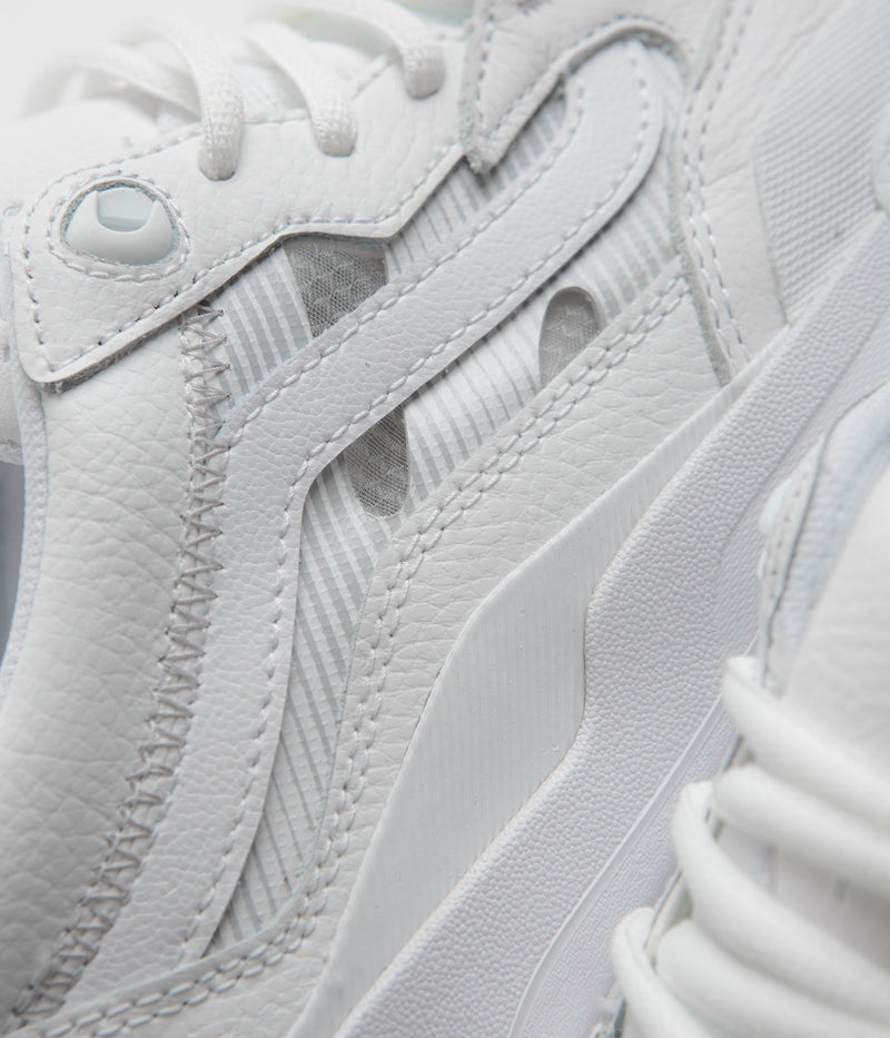Vans Skate 2 Wayvee Shoes in White