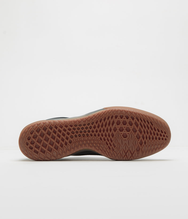 Vans Skate AVE 2.0 Shoes in Black and Gum