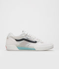 Vans Skate AVE 2.0 Shoes in Blanc and Black