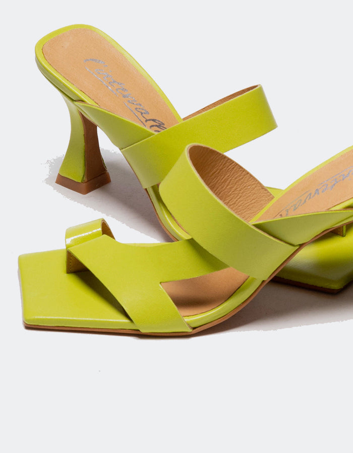 Vica Kiwi Leather