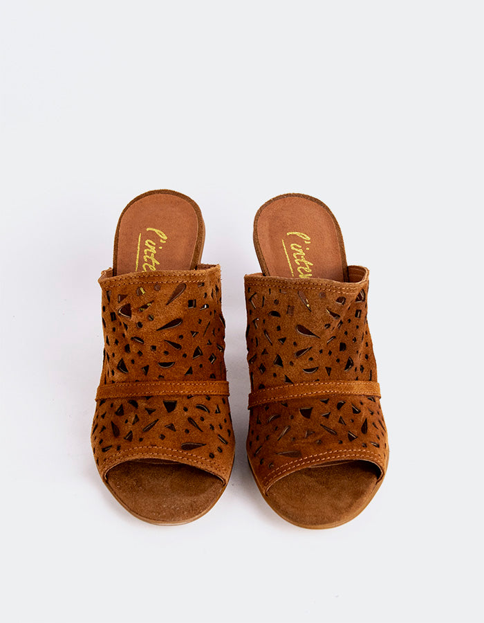 Willow Tan Suede