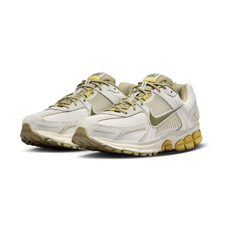 Zoom Vomero 5 Men's Shoes